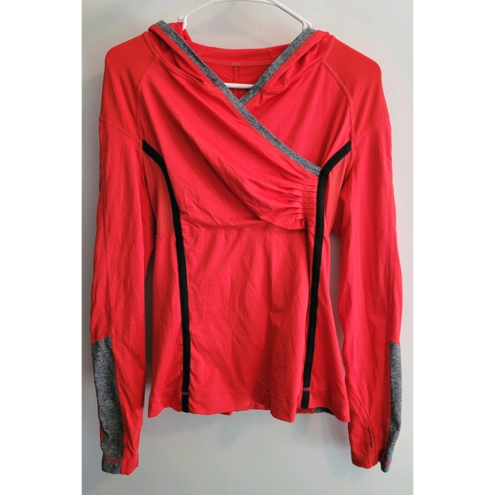 NWOT 🍋Lululemon long sleeve athletic wear